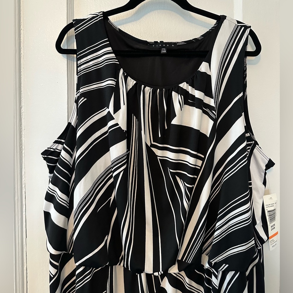 Tiana B Size 24W Black and White Abstract Print Dress - Picture 2 of 7